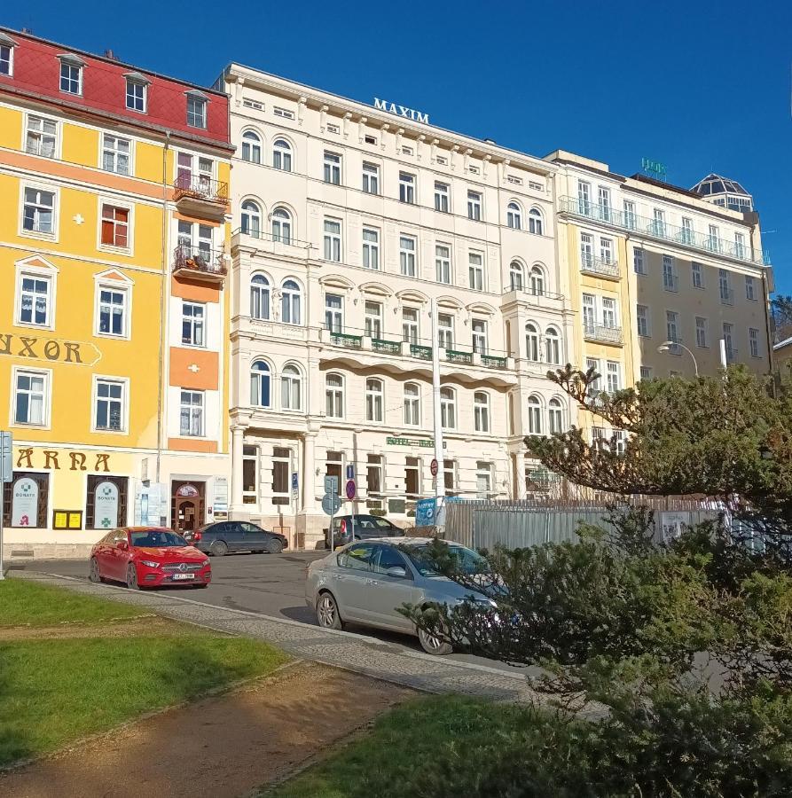 Hotel Maxim Marianske Lazne Exterior foto