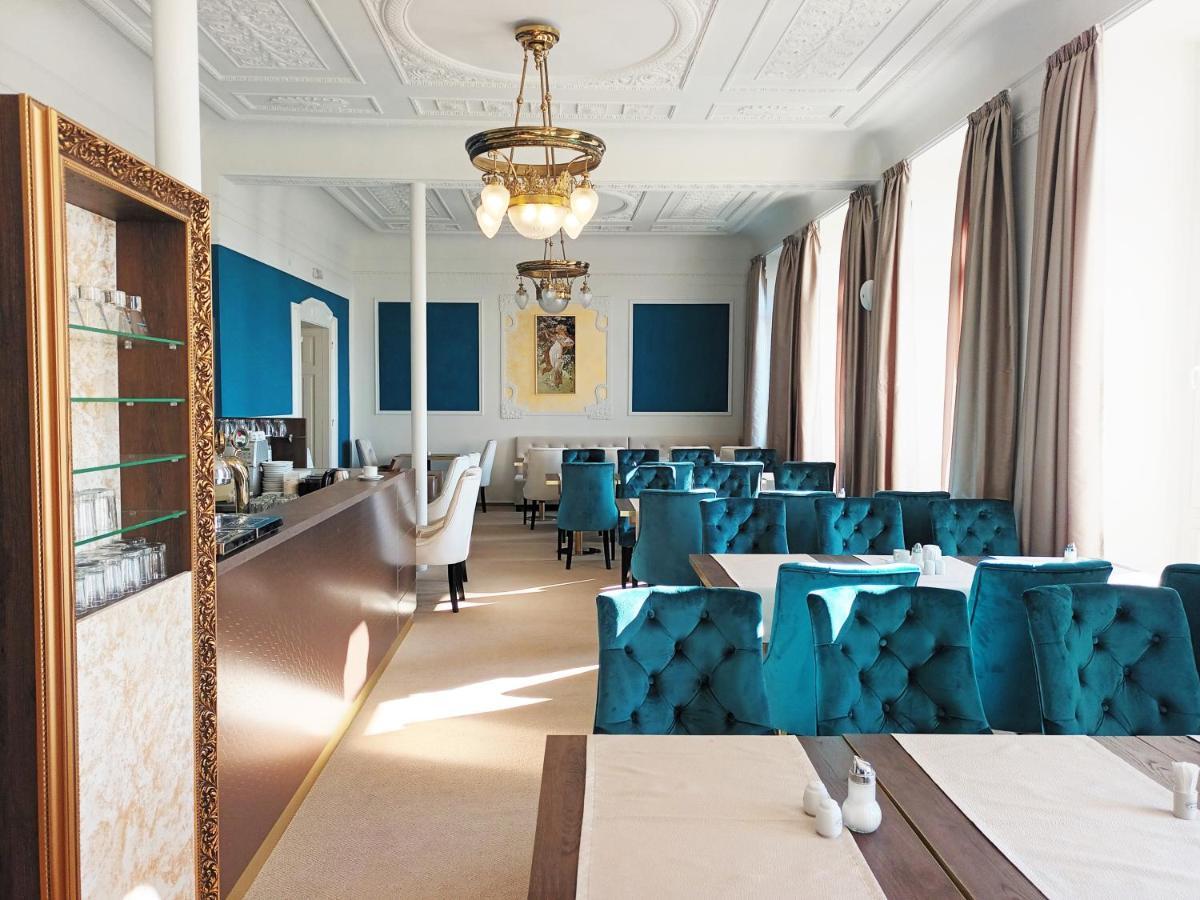 Hotel Maxim Marianske Lazne Exterior foto