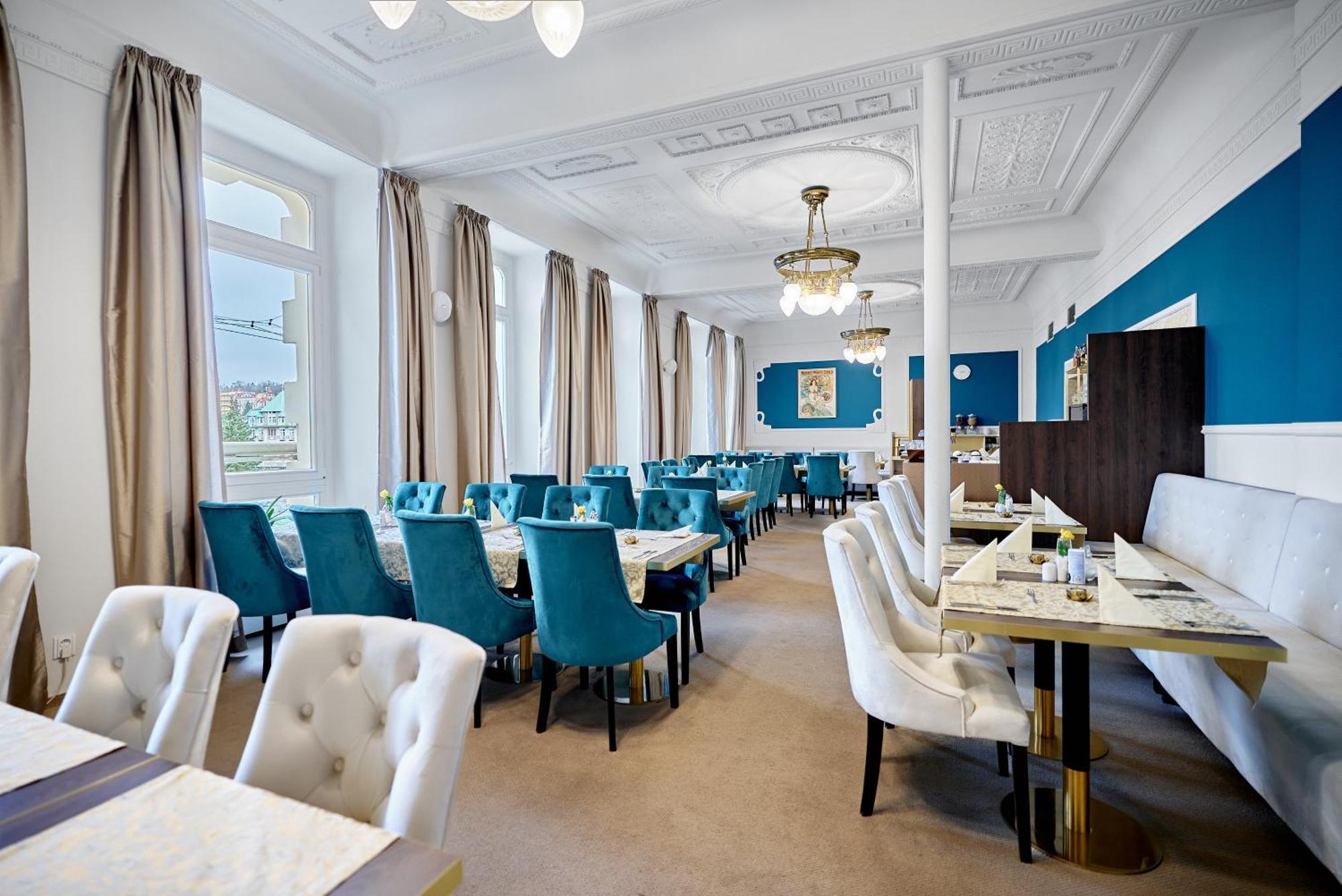 Hotel Maxim Marianske Lazne Exterior foto